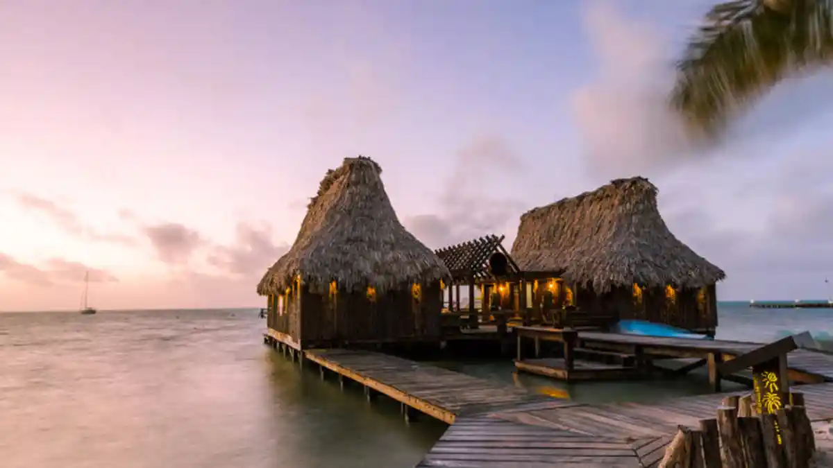 5 Pulau Tropis Ini Cocok untuk Liburan 'Mantai' Anda, Ada Pulau Macan di Indonesia