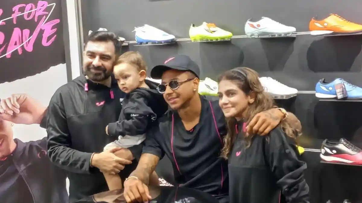 Jesse Lingard Beri Tips Untuk Pesepakbola Muda Indonesia