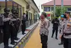 pengamanan-di-Pos-Penjagaan-Mapolresta-Cirebon.jpg