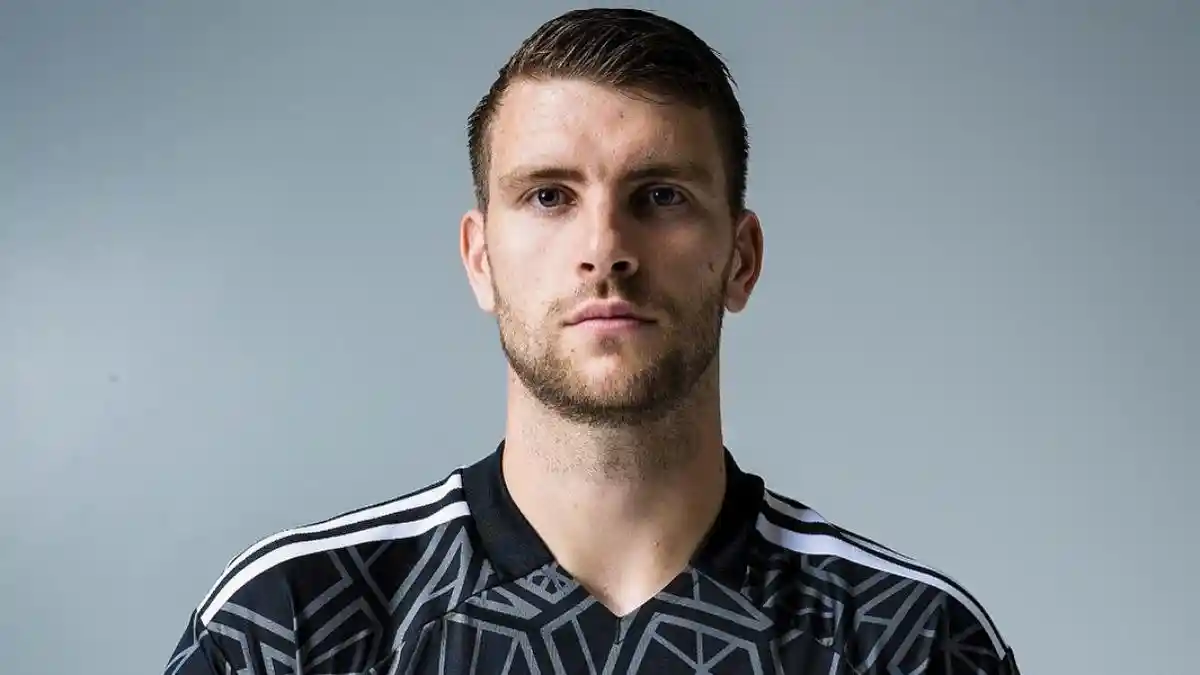 Maarten Paes akan Dibawa saat Lawan Arab Saudi, Ada Peluang Debut di Timnas Indonesia?