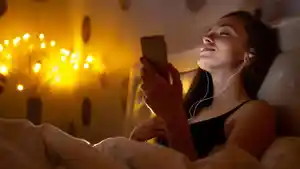ilustrasi-mendengarkan-musik-sebelum-tidur.jpg