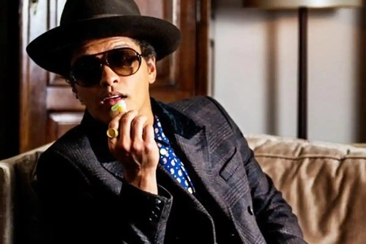 Lirik Lagu Populer Bruno Mars, When I Was Your Man hingga Just The Way You Are, Ada Chord Gitarnya