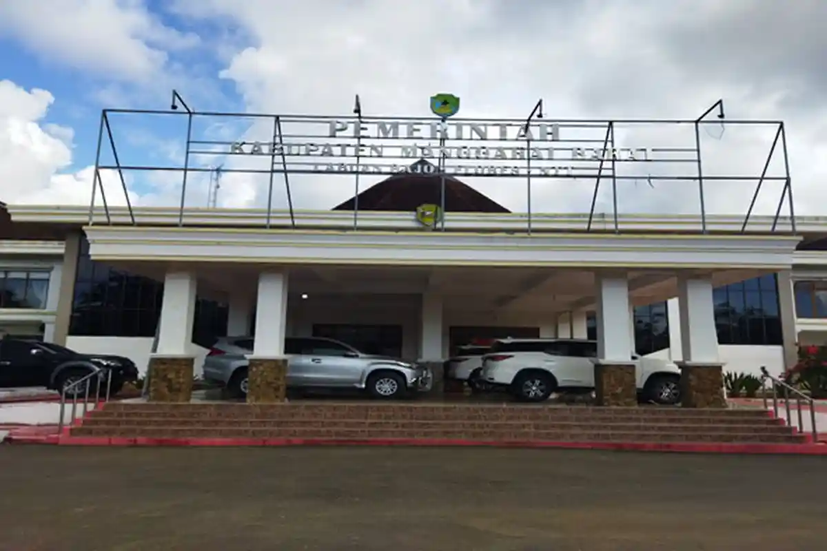 Gempa di Manggarai Barat, ASN Lari Berhamburan Keluar Gedung Kantor Bupati