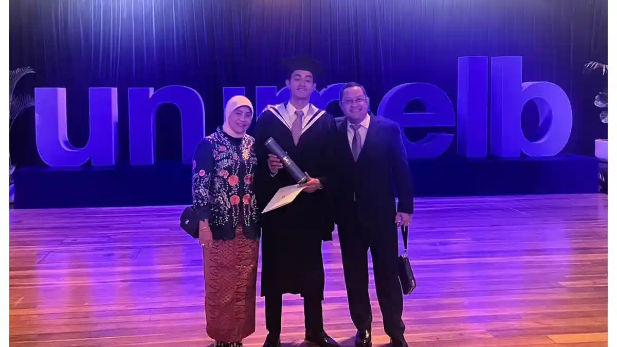 Wisuda dari University of Melbourne, Diva Eldyn Yusuf Buktikan Komitmennya di Bidang Akademik