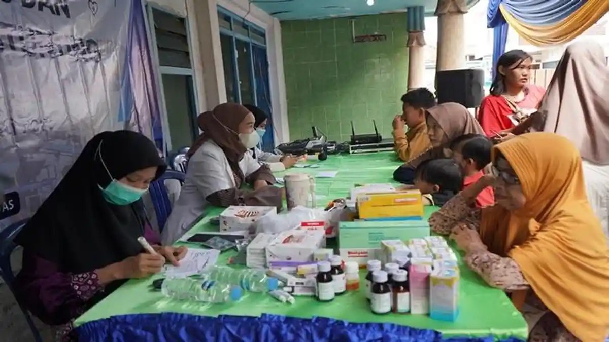 Dukung Progam Presiden, PTBA Gelar Berobat Gratis & Perkuat Penanganan Stunting di Kertapati