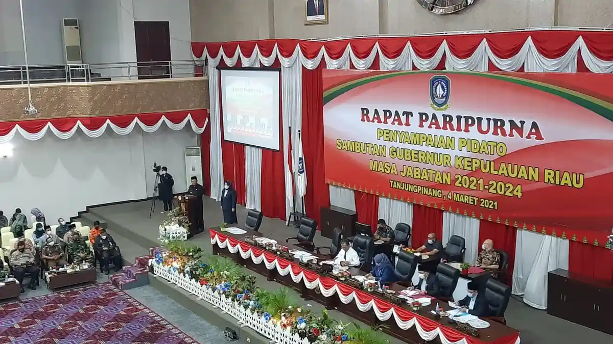 Pidato Perdana Gubernur Kepri di DPRD, Ansar-Marlin Sampaikan Visi Misi & Program Unggulan