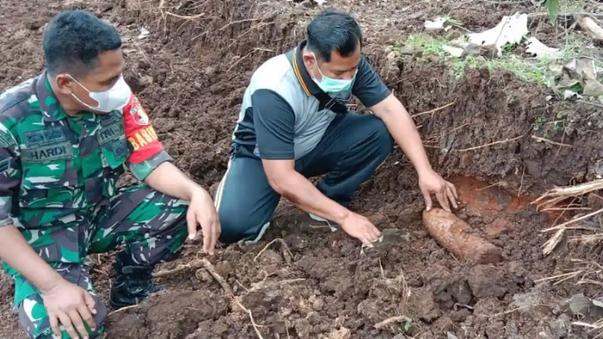 Lahan Mau Dijadikan Rumah Kaplingan, Warga Ponorogo ini Tak Sadar Tanahnya Tertanam Proyektil