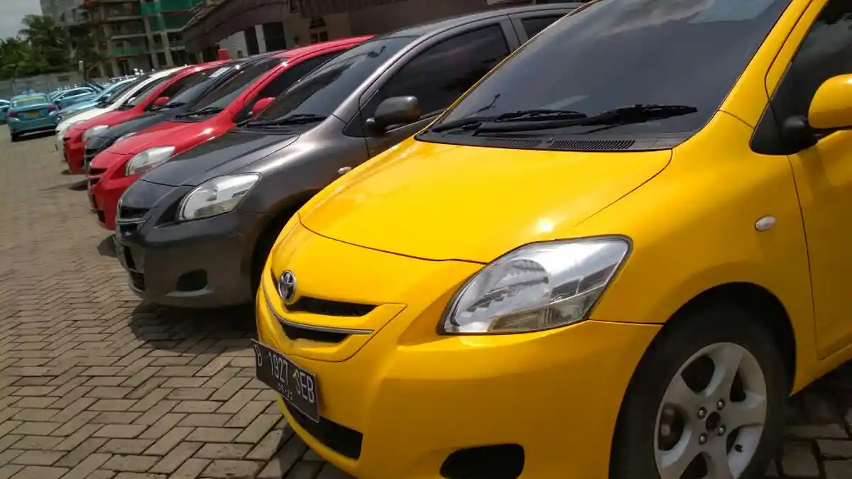 Tips Menyulap Tampilan Mobil Seken Eks Taksi Jadi Lebih Keren