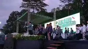 Jokowi-apel-santri-Wonosobo.jpg