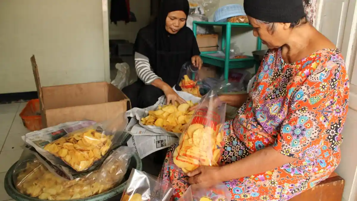 Muslich sudah 33 Tahun Tekuni Usaha Keripik Talas