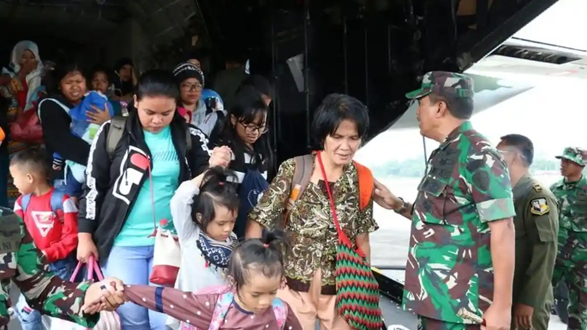 Imbas Kerusuhan, TNI AU Evakuasi 2.957 Orang dari Wamena ke Jayapura
