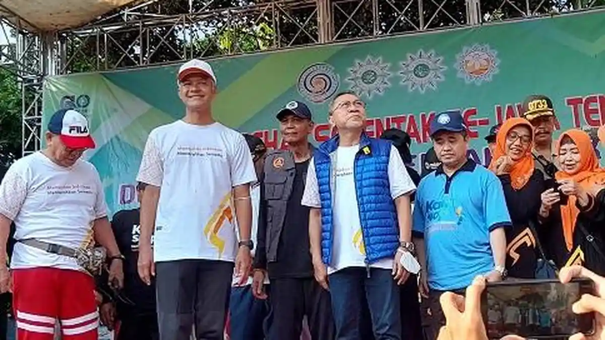 Meriah, Begini Momen Ganjar dan Zulhas di Jalan Sehat Pramuktamar Muhammadiyah