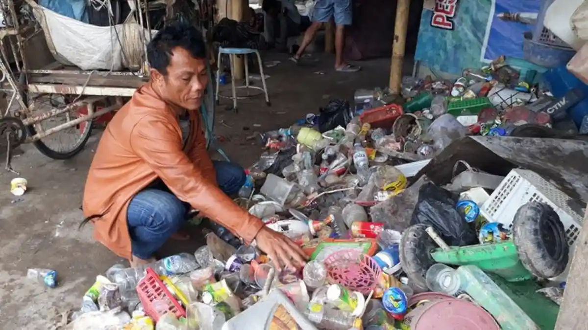 Kerap Bikin Onar di Jalanan, Mantan Preman Ini Sekarang Jadi Bos Sampah, Simak Kisahnya