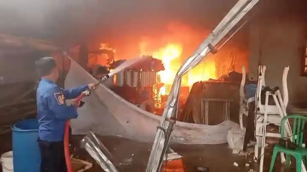 Satu Unit Rumah Terbakar di Kota Metro Lampung, Kerugian Rp 250 juta