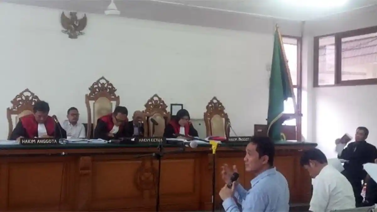 Pemberi Suap Rp 10,5 M ke Bupati Bekasi Masih Bebas