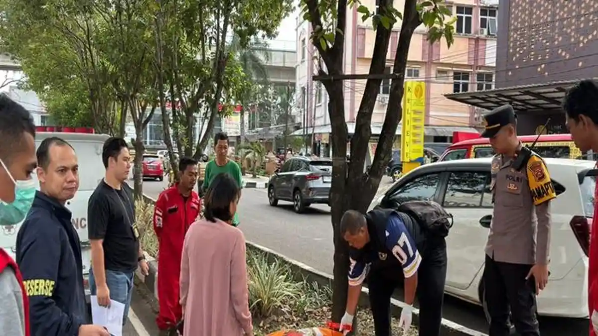 Sempat Merintih Kesakitan, Tunawisma di Palembang Ditemukan Meninggal ...