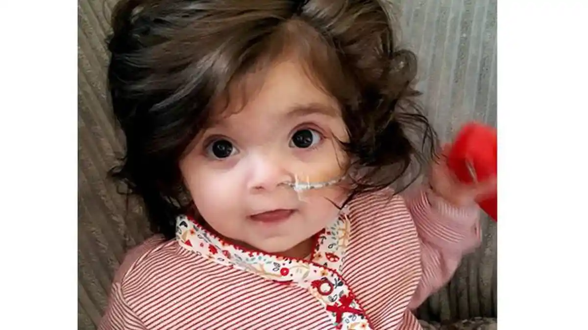 Wow, Bayi Cantik di Amerika Ini Lahir dengan Rambut Begitu Tebal dan Mengembang
