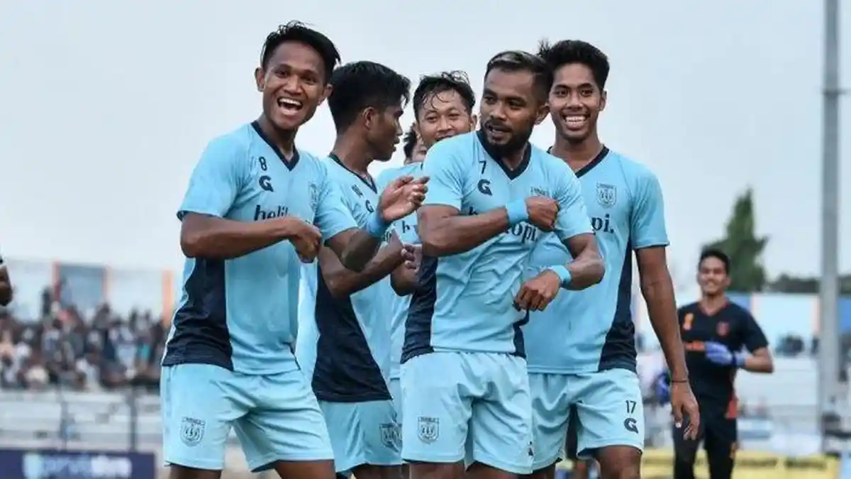 LINK Bola Liga 2! Cara Nonton Live Streaming PSCS Cilacap vs Persela Lamongan Jam 15.00 WIB
