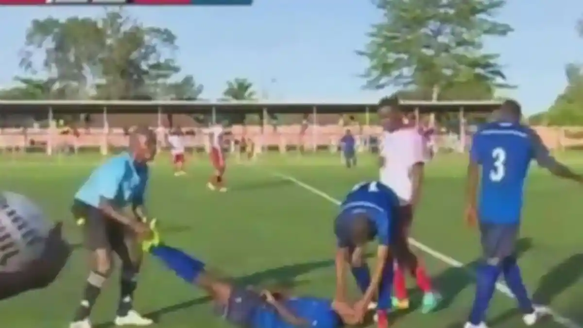Kabar Duka, Pesepak Bola Afrika Meninggal Dunia Usai Cetak Gol