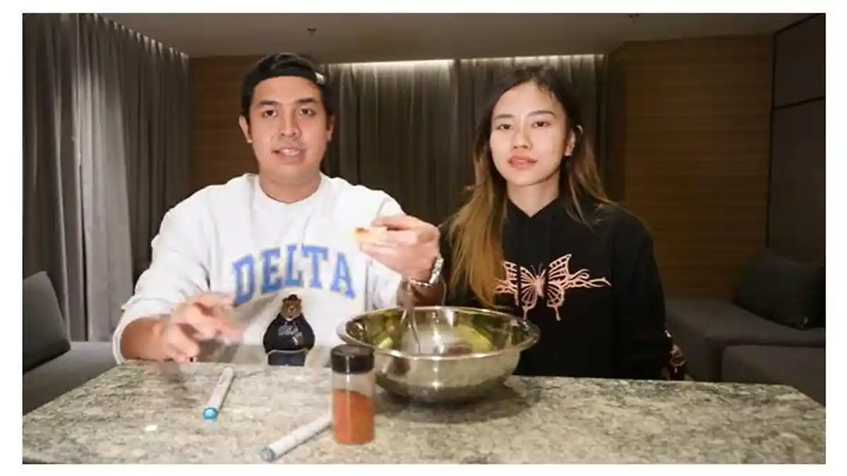 Jerome Polin dan Jessica Jane Bikin Konten dengan Ganjaran Makan Lemon, Ternyata Ini Manfaatnya