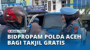 Personel-Bidpropam-Polda-Aceh-Bagi-Takjil-Gratis-Selama-Ramadan.jpg
