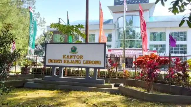 Masa Cuti Kampanye Berakhir, Bupati Rejang Lebong Syamsul dan Wabup Hendra Kembali Ngantor Besok