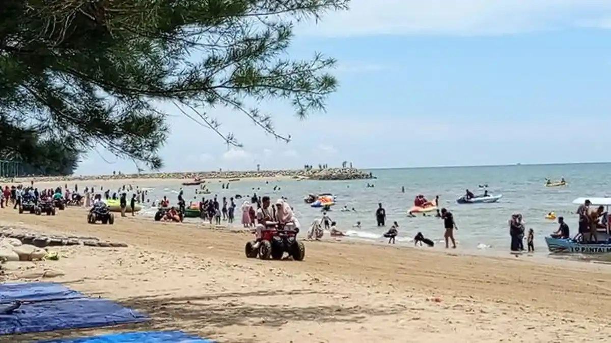 Tingkat Kunjungan Wisata Pantai di Balikpapan Timur Meningkat selama Libur Lebaran 2025