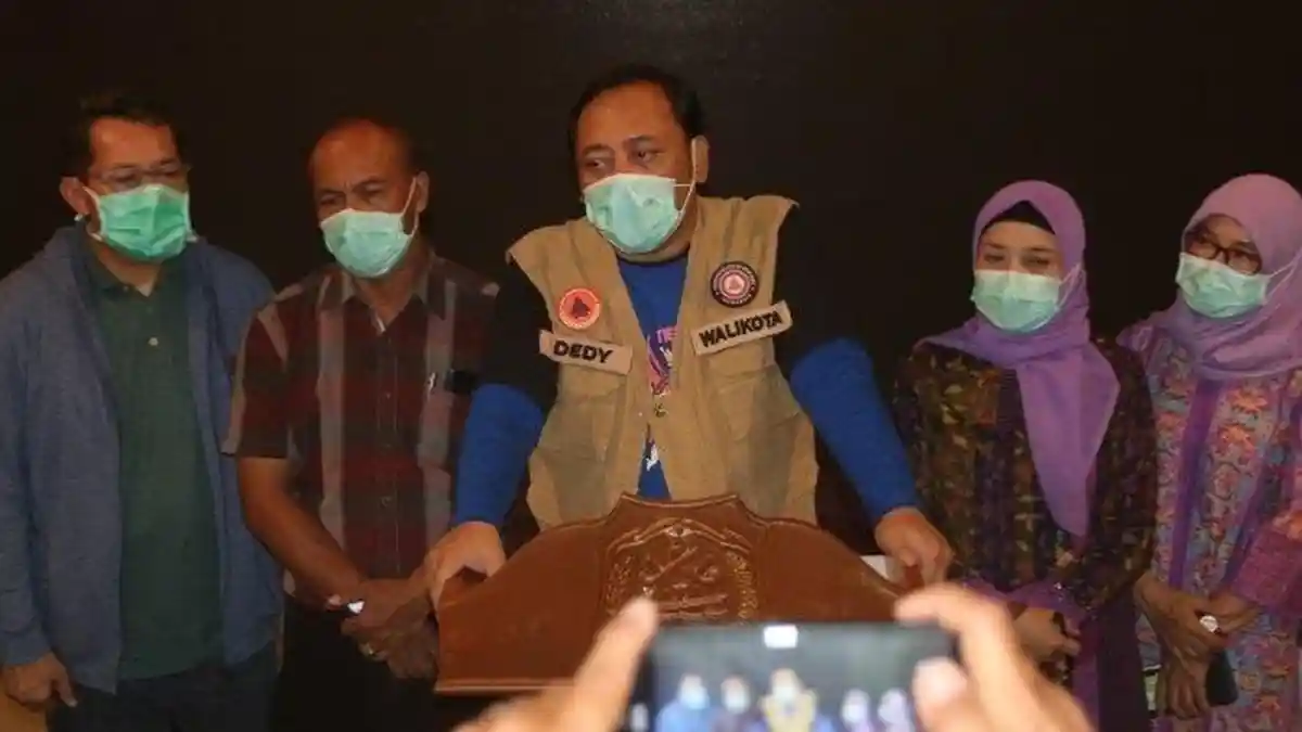 Wali Kota Tegal Lakukan Local Lockdown: Lebih Baik Dibenci Warga Daripada Maut Menjemput Mereka