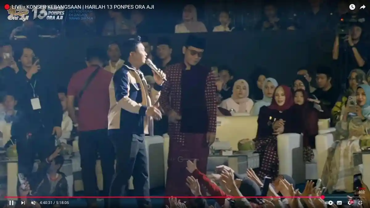 Gus Miftah Berangkatkan Denny Caknan dan Kru Umroh: Sing Kristen Mentahane Wae