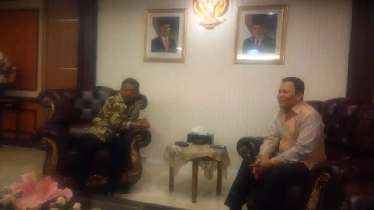 Andi Sinulingga Jadi Tamu Pertama Menteri Idrus