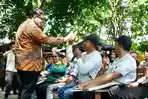 Bupati-Kediri-Hanindhito-Himawan-Pramana-kembali-menyalurkan-bantuan-benih-jagung-Kamis-752026.jpg
