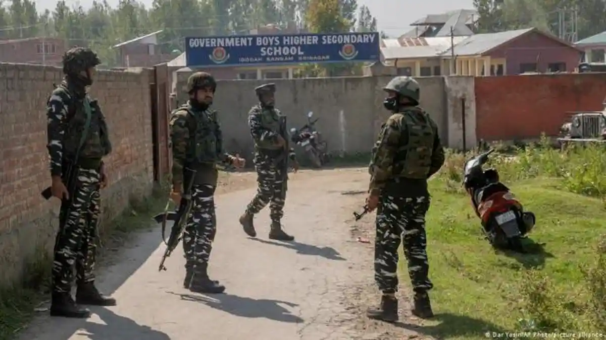 Serangkaian Aksi Pembunuhan Buat Para Buruh India di Kashmir Ketakutan