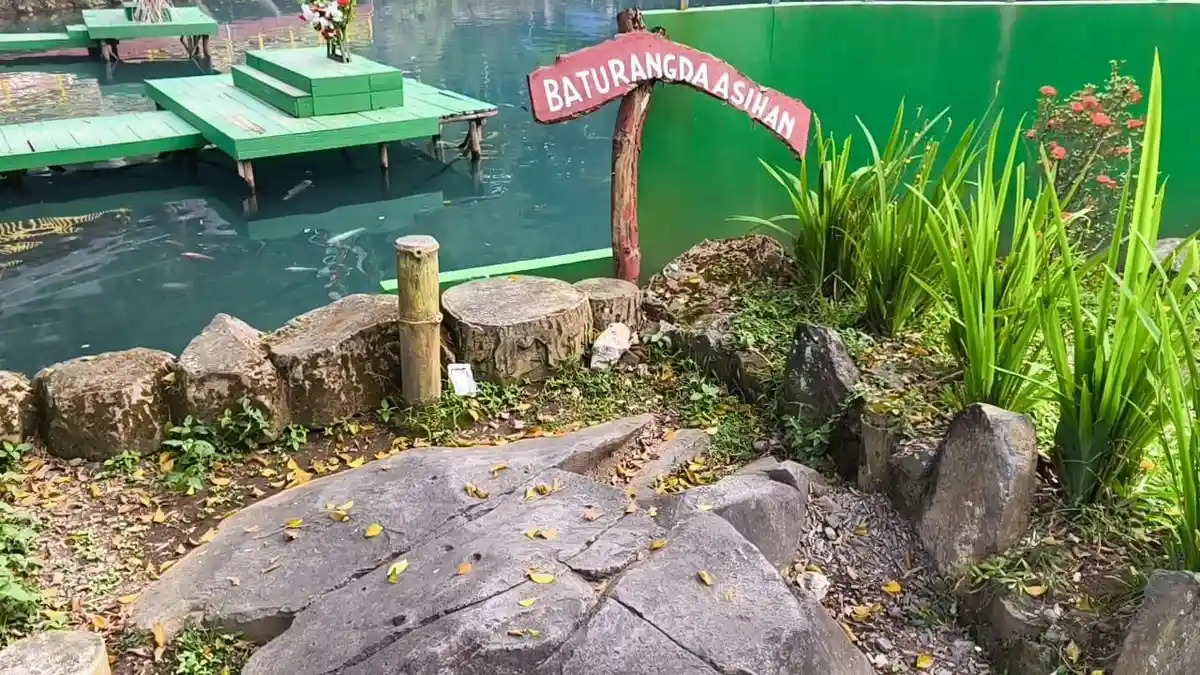Kisah Mistis Batu Rangda Asihan di Balik Keindahan Talaga Biru Cicerem di Kuningan