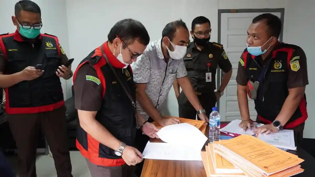 Jaksa Geledah Kantor BPBA, Dalami Kasus Dugaan Korupsi Pekerjaan Rekonstruksi Jembatan Pangwa