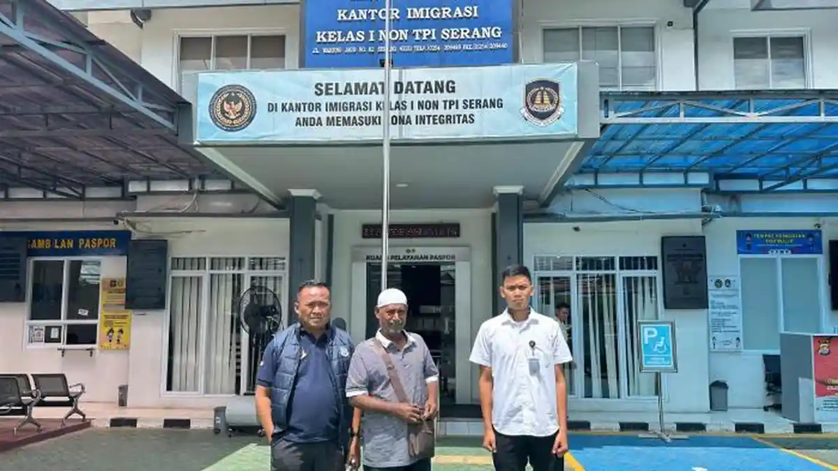 Kantor Imigrasi Serang Deportasi Warga Negara Bangladesh Karena Melanggar Aturan Keimigrasian