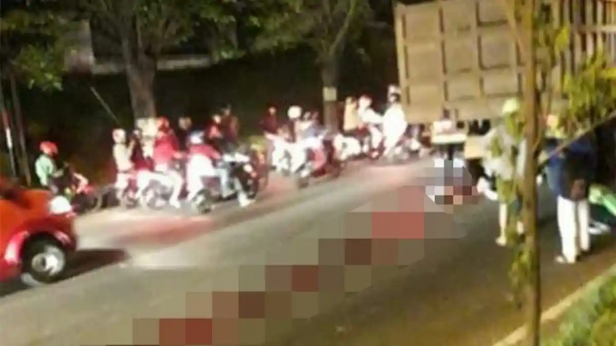 Pria Ini Lemas Mendengar Istrinya yang Hamil Terlindas Truk, 'Aku Harus Bilang Apa Sama Anak-anak'