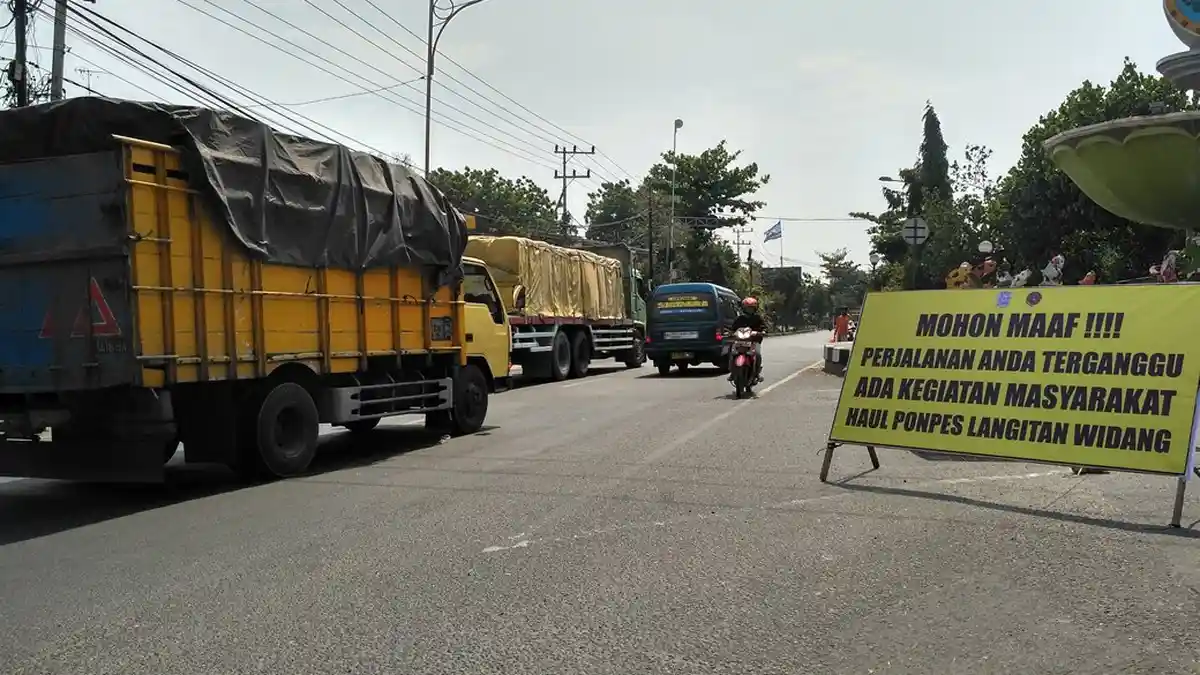 Haul Ponpes Langitan Tuban, Jalur Semua Jenis Kendaraan Berat Dialihkan
