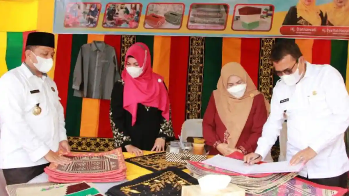 Dekranasda Pidie Jaya Pamerkan Berbagai Produk Home Industri