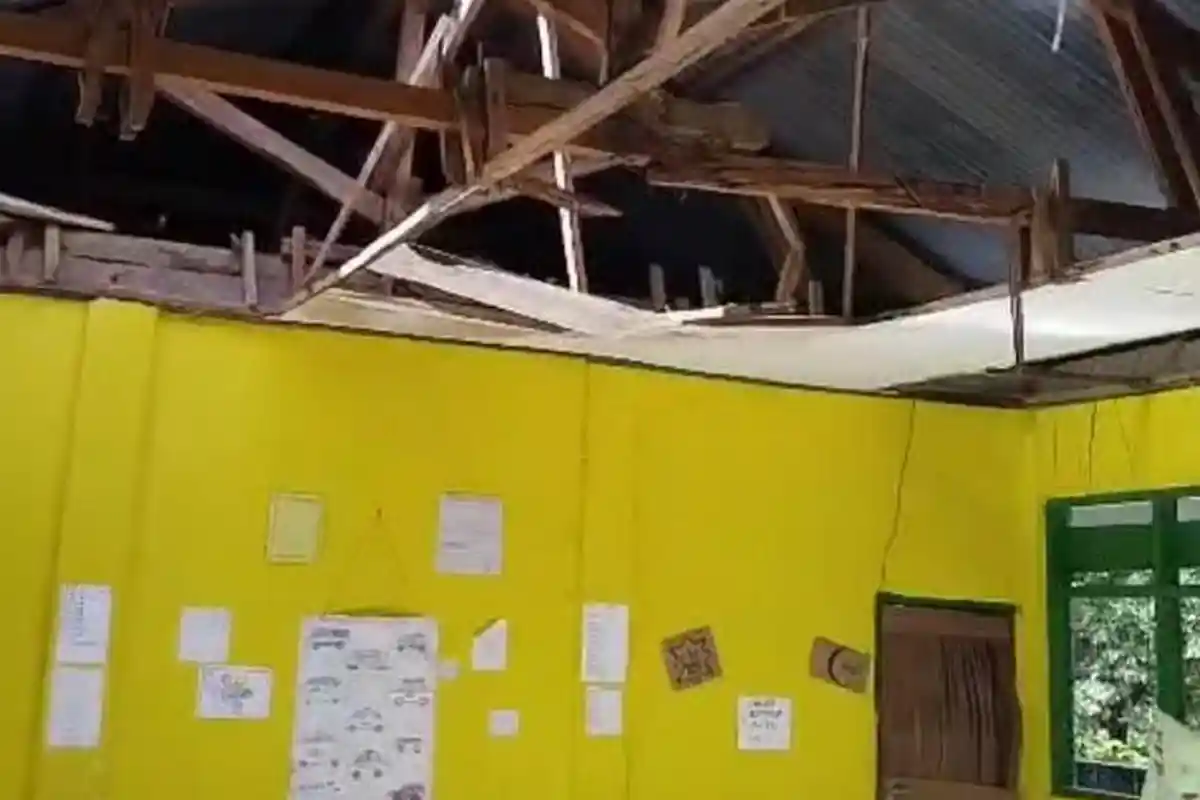 Angin Kencang Terjang SDN 156 Kalukubodo Bulukumba, Atap Ambruk