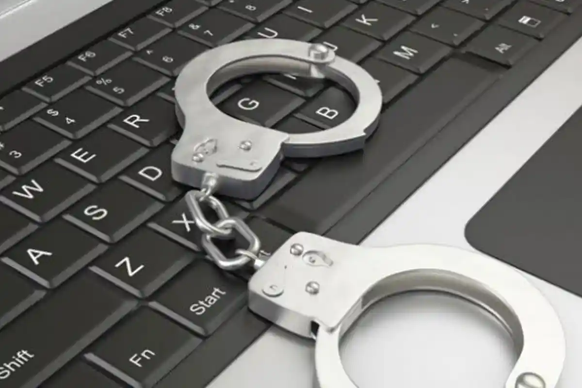 Seorang Wanita Siram Kekasihnya Dengan Cairan Asam, Karena Menolak Diajak Menikah