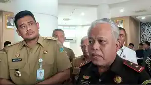 Kepala-Kejaksaan-Tinggi-Sumatera-Utara-Harli-Siregar-saat-diwawancarai.jpg