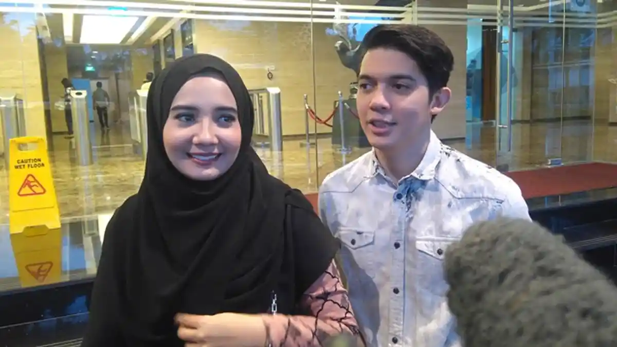 Turuti Permintaan Suami, Zaskia Sungkar: Aku Sih Sambil Merem Menemaninya