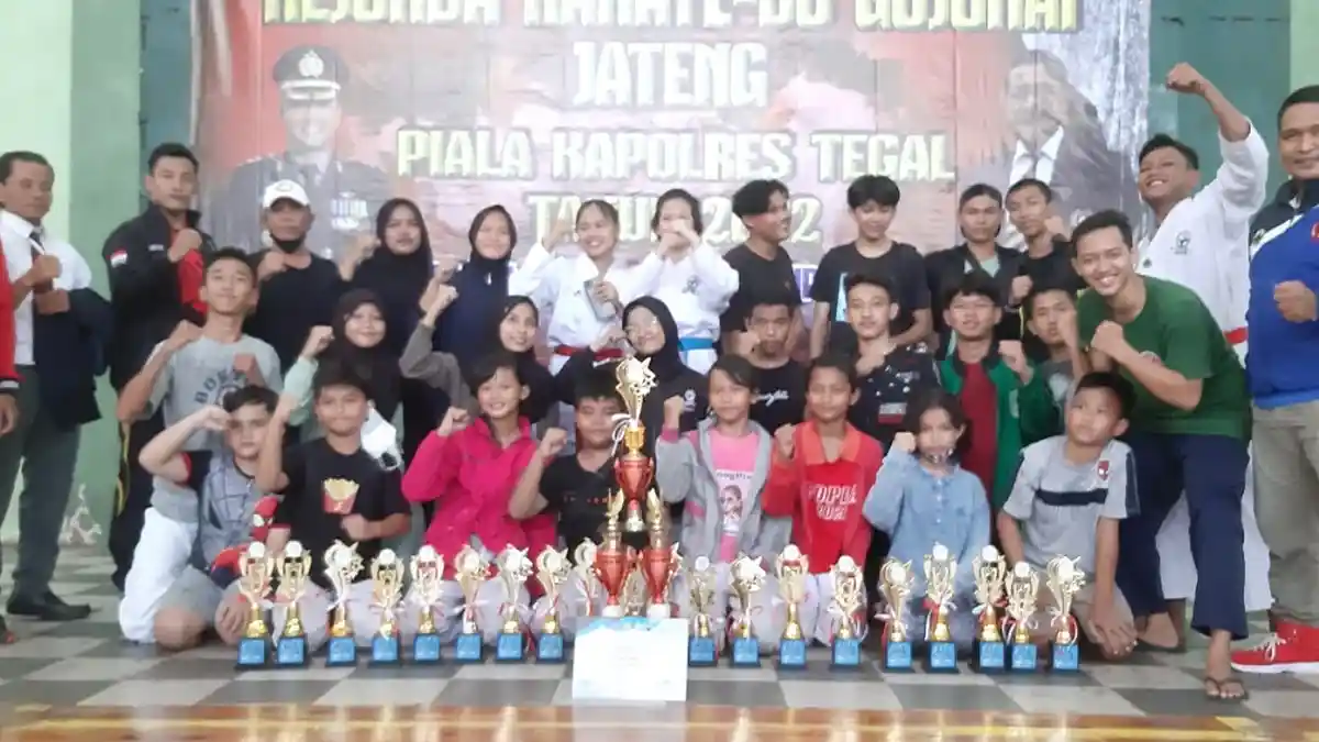 Forki Batang Raih Juara Umum 3 Kejurda di Tegal