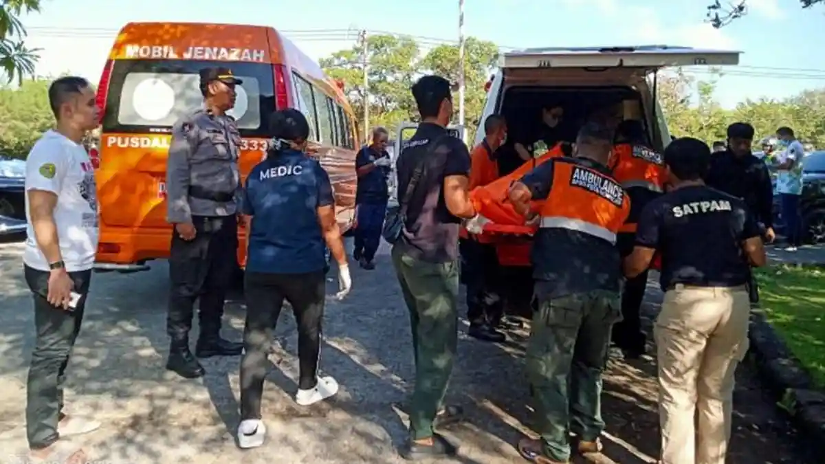 7 Pelaku Pengeroyokan Diburu, Detik-Detik Dua Pria Dianiaya dan Dibakar di Pelabuhan Benoa
