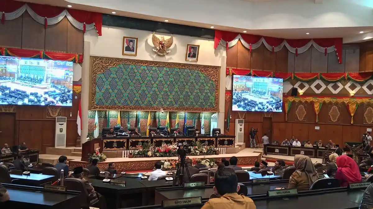 Sapa Agung Nugroho di Paripurna DPRD Riau, Kaderismanto: Agak Beda Jengkolnya