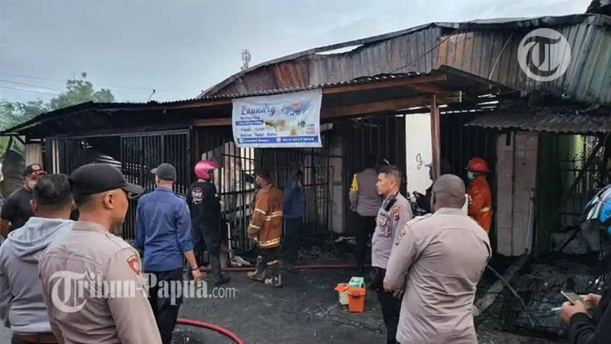 BREAKING NEWS: Dua Warga Tewas dalam Kebakaran Ruko di Timika Papua