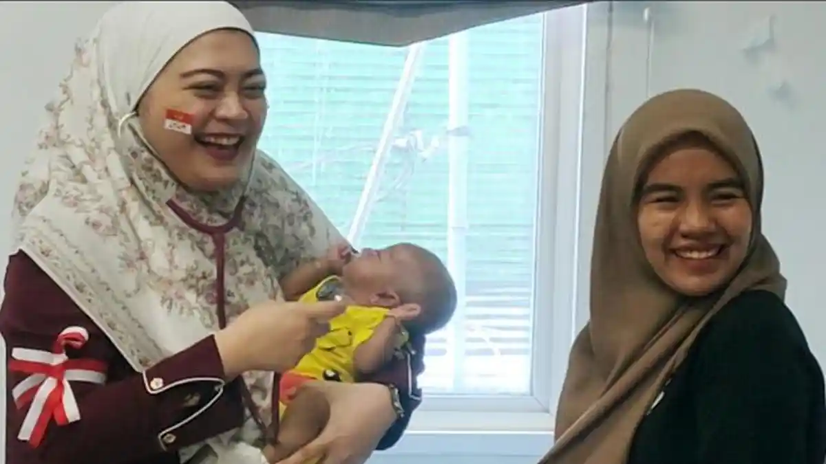 Melayani Dengan Semangat Merah Putih, Nakes RSUD Syamrabu Bangkalan Kompak Beratribut Kemerdekaan