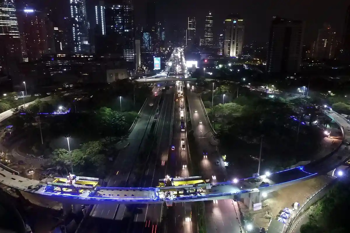 Sepeda Motor Dilarang Lewat Simpang Susun Semanggi