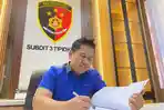 Kasubdit-Tipikor-AKBP-Gokmauliate-menyampaikan-perkembangan-kasus-korupsi-jembatan-Anambas.jpg
