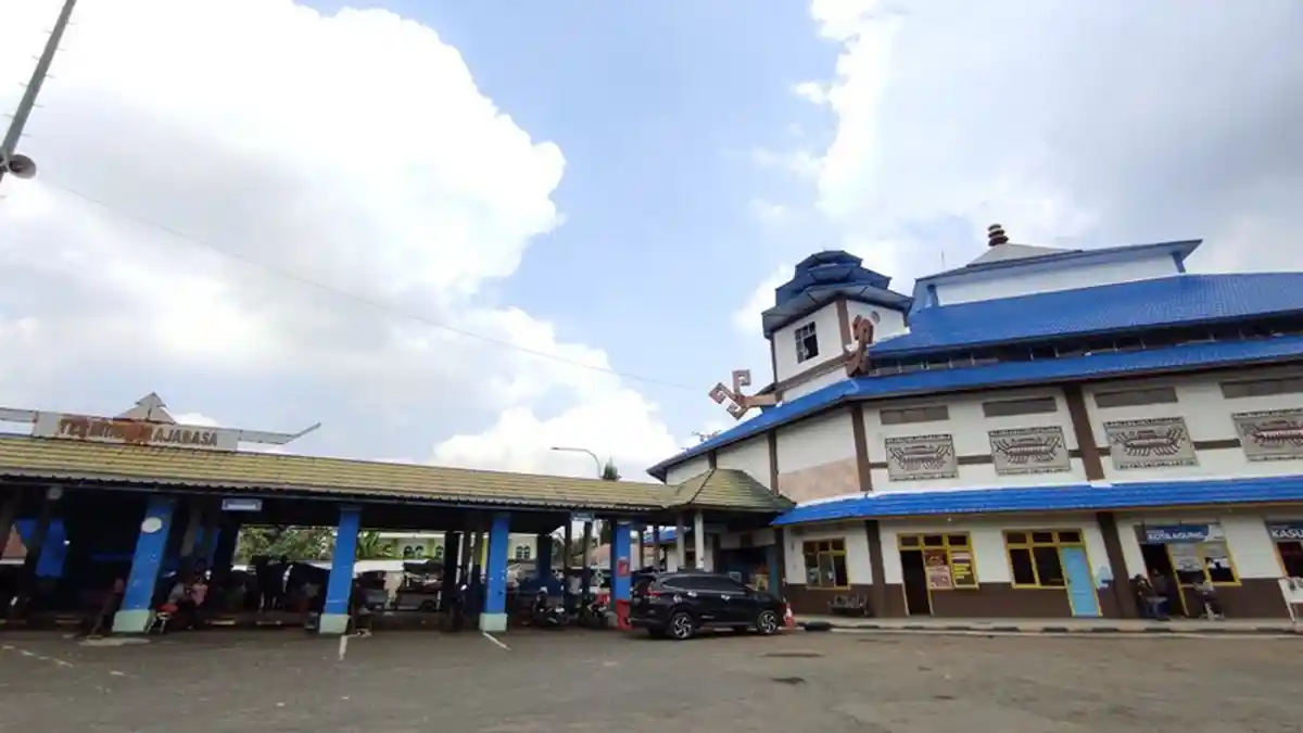 Mudik Lokal, Bus AKDP Diperbolehkan Ngetem 1 Jam di Terminal Rajabasa, Bandar Lampung